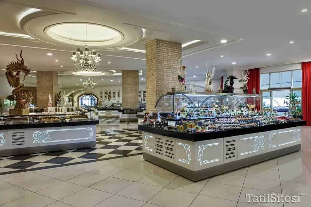 Delphin İmperial Hotel Lara